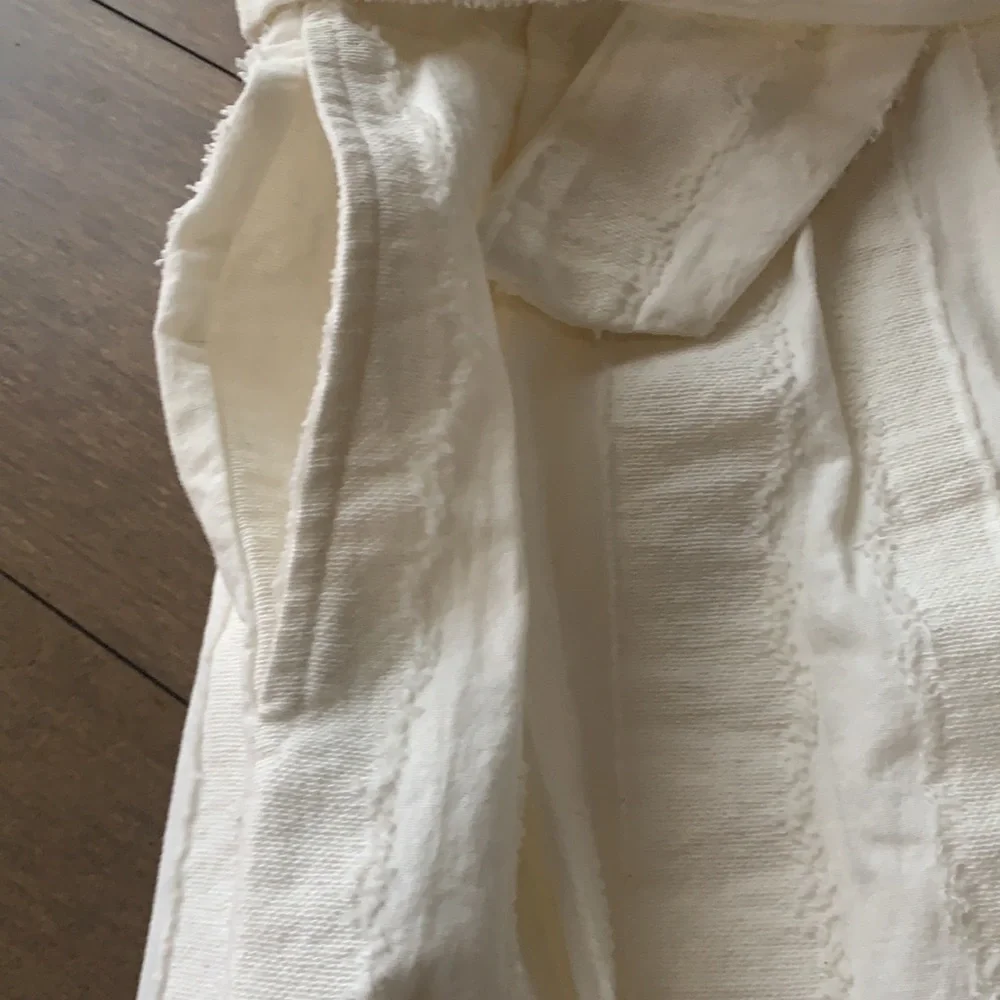 Anthropologie Theo Textured Romper XS White Like New Worn 2 Times - Picture 4 of 7